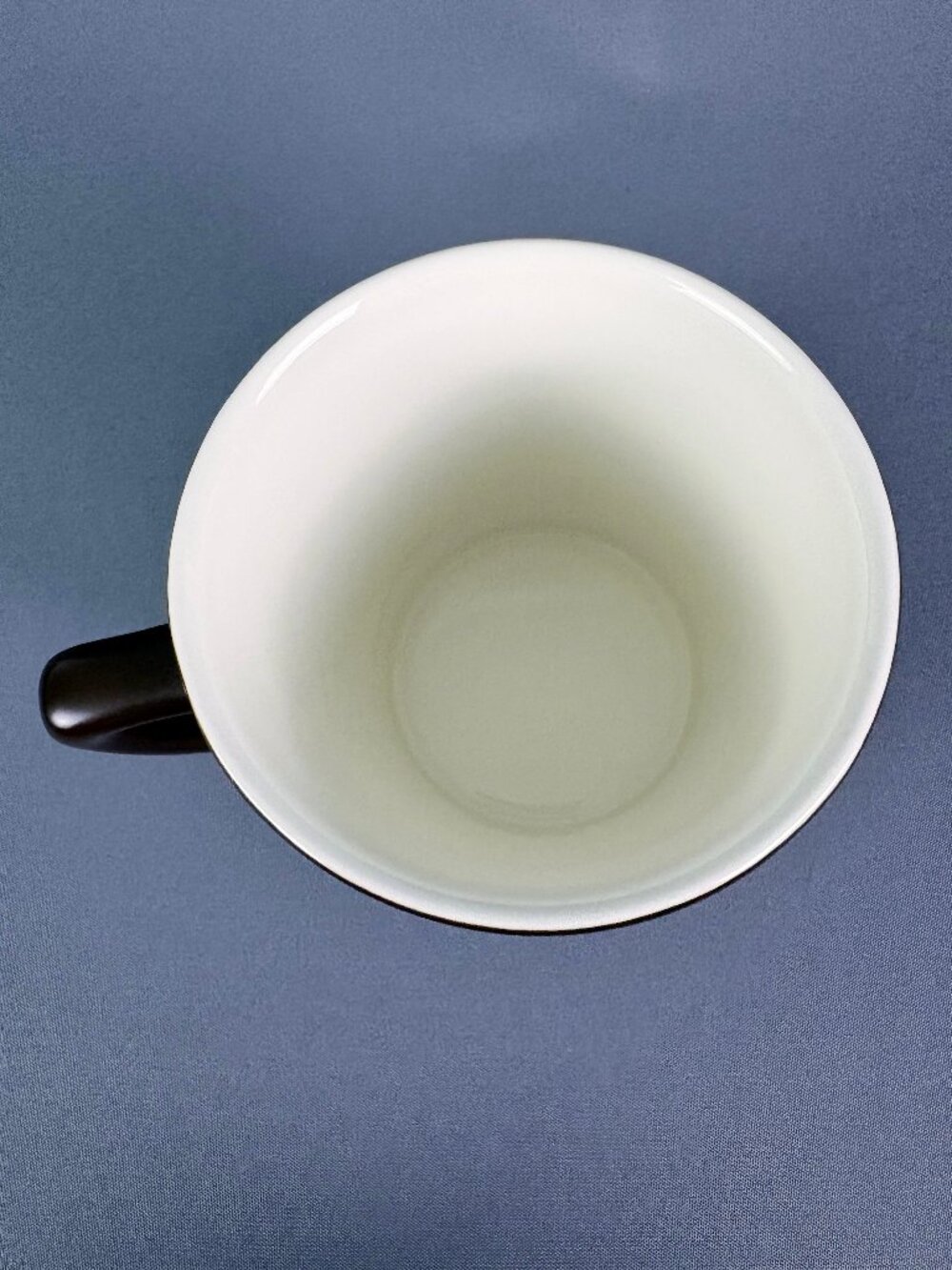 Starbucks 2008 Brown White 16 oz Ceramic Coffee Mug - Picture 3 of 5